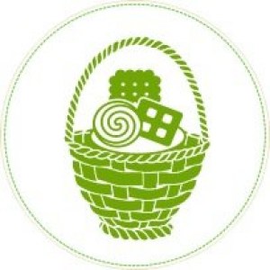 Оригинальная корзина с разными сладостями в Зее